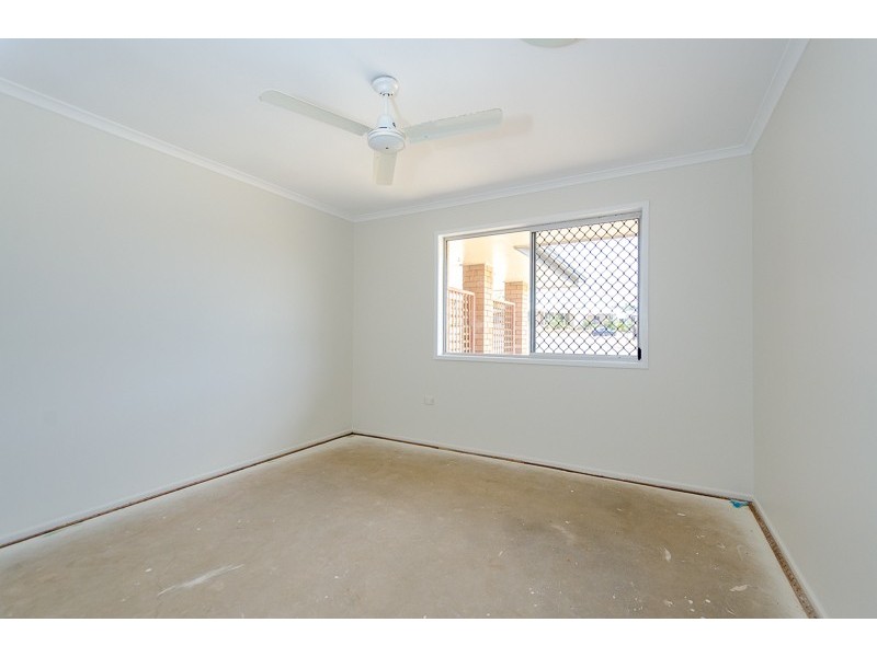 8 WITNEY STREET, Telina QLD 4680