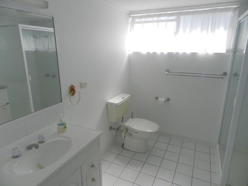 18/20 Barney St, Barney Point QLD 4680