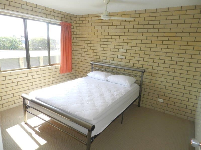 18/20 Barney St, Barney Point QLD 4680