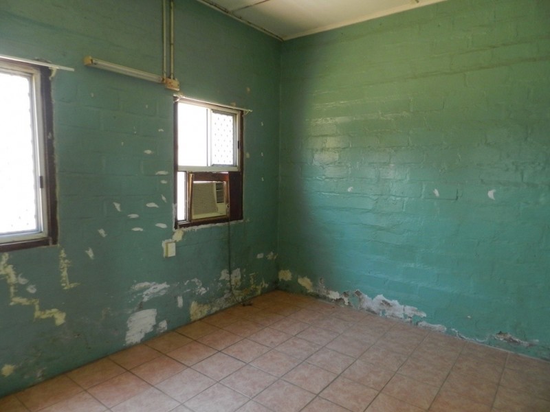 47 Mount Larcom-Bracewell Rd, Mount Larcom QLD 4695