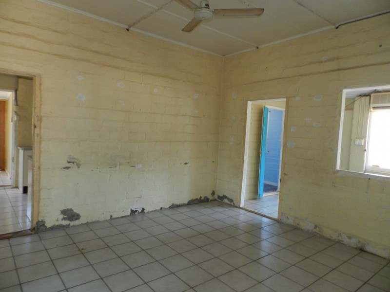 47 Mount Larcom-Bracewell Rd, Mount Larcom QLD 4695