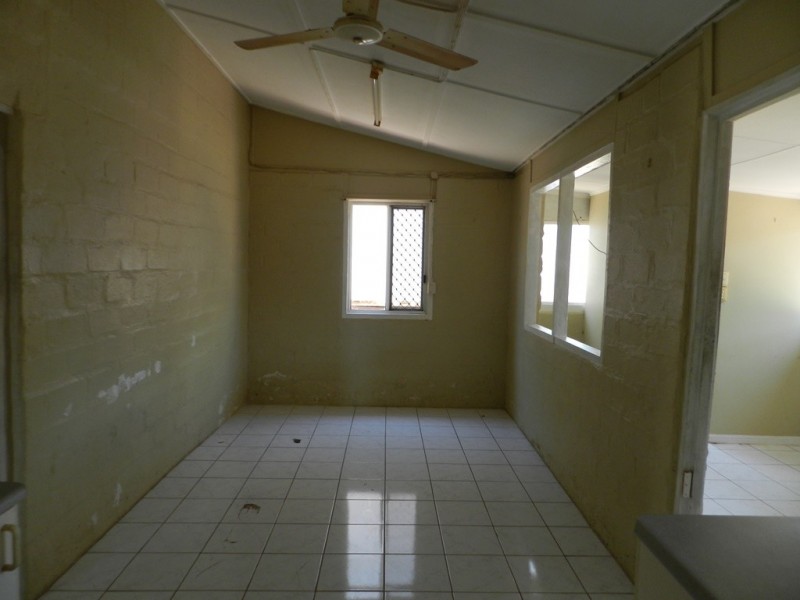 47 Mount Larcom-Bracewell Rd, Mount Larcom QLD 4695