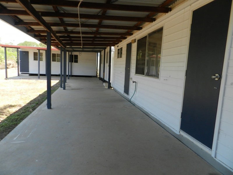 47 Mount Larcom-Bracewell Rd, Mount Larcom QLD 4695