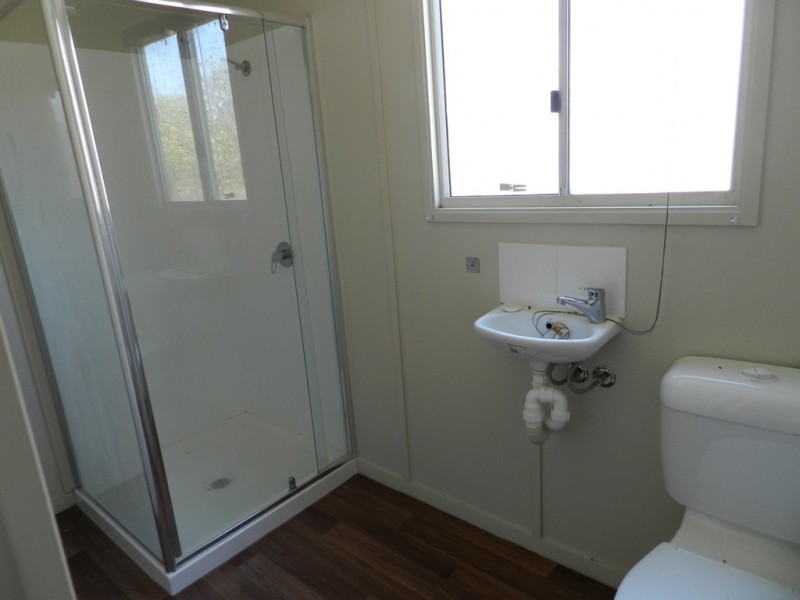 47 Mount Larcom-Bracewell Rd, Mount Larcom QLD 4695