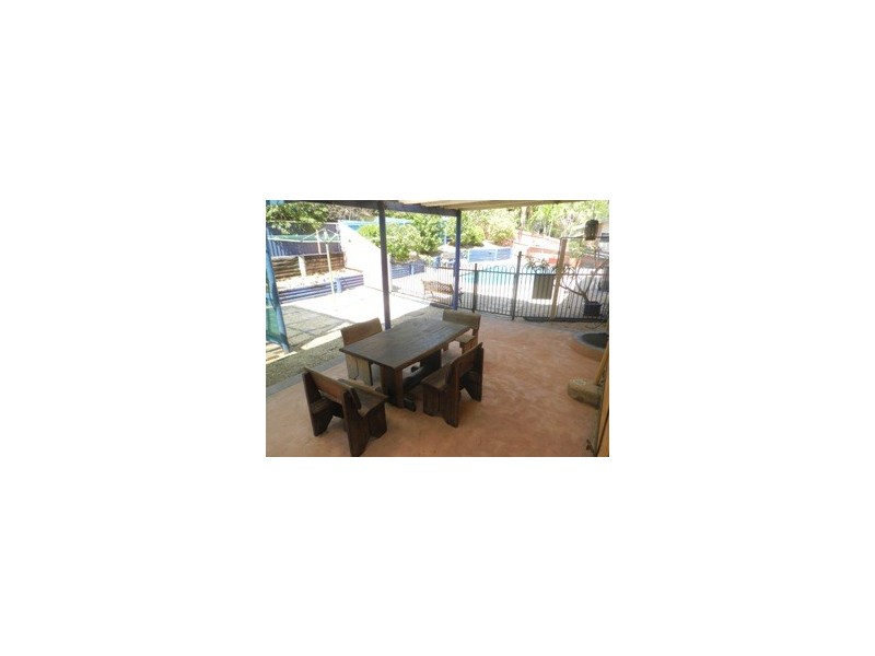 2 Luton Street, Telina QLD 4680