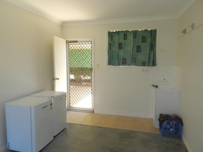 56 Emmadale drive, New Auckland QLD 4680