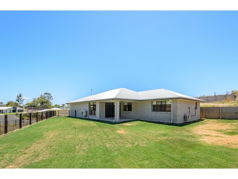 44 Fitzroy Avenue, Clinton QLD 4680