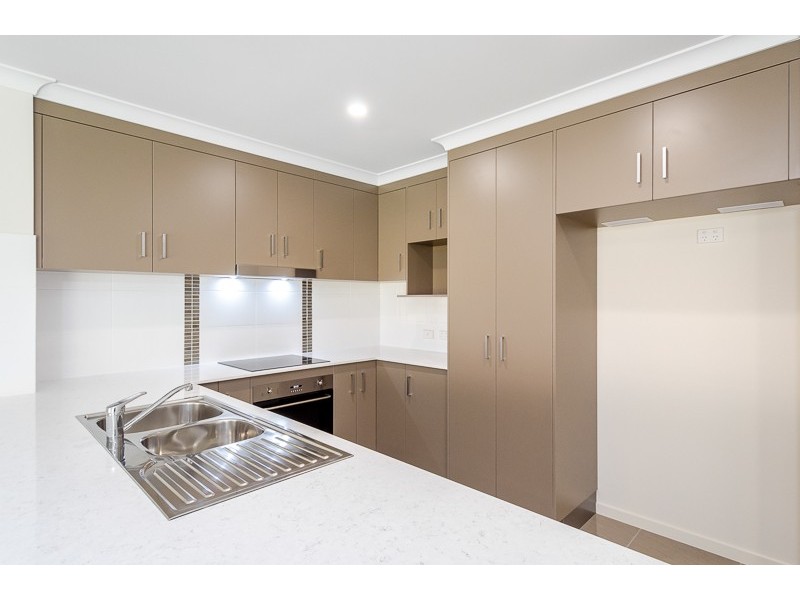 44 Fitzroy Avenue, Clinton QLD 4680