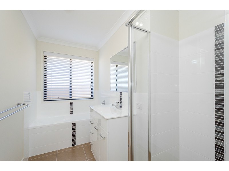 44 Fitzroy Avenue, Clinton QLD 4680
