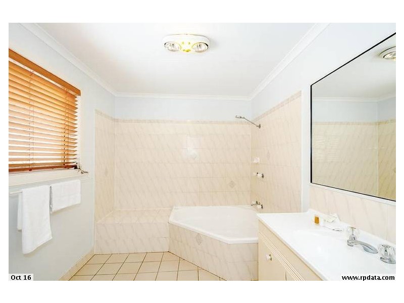 3/6 View Street, West Gladstone QLD 4680