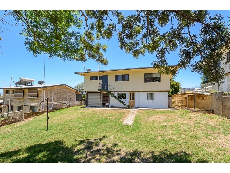 54 Beak Street, New Auckland QLD 4680