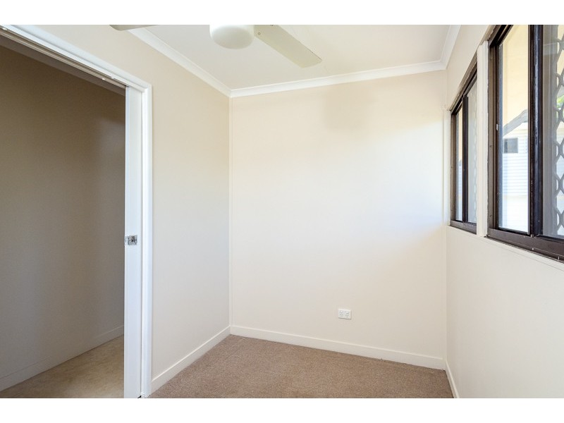 54 Beak Street, New Auckland QLD 4680