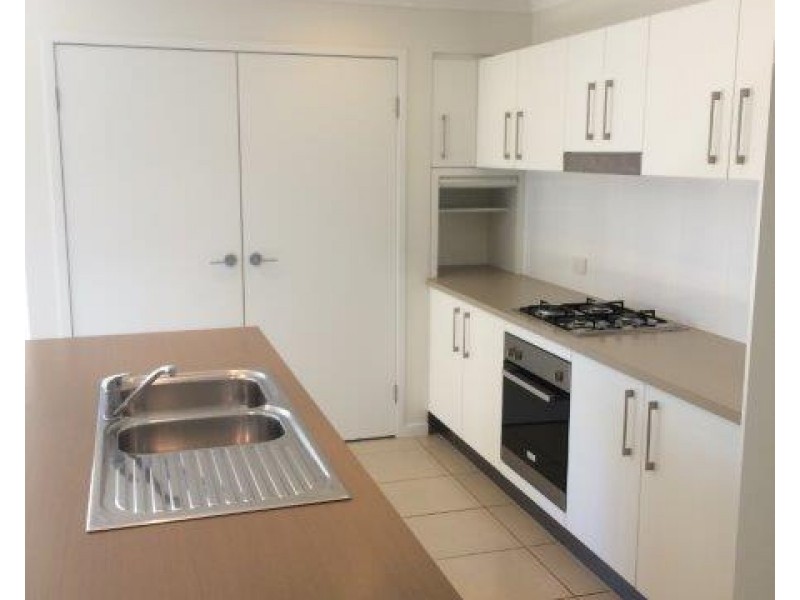 22 Wentworth Place, Glen Eden QLD 4680