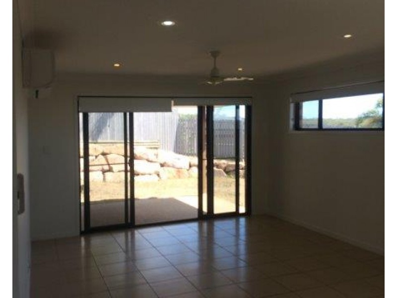 22 Wentworth Place, Glen Eden QLD 4680