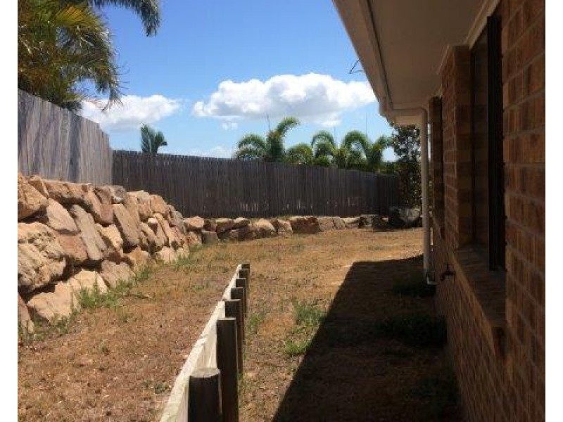22 Wentworth Place, Glen Eden QLD 4680