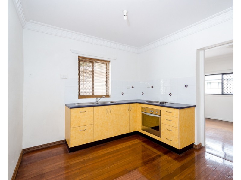 3/37 Bramston Street, Gladstone QLD 4680