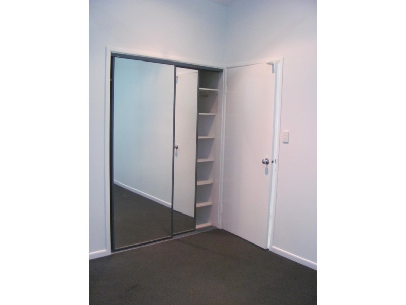 16 Katrina Boulevard, New Auckland QLD 4680