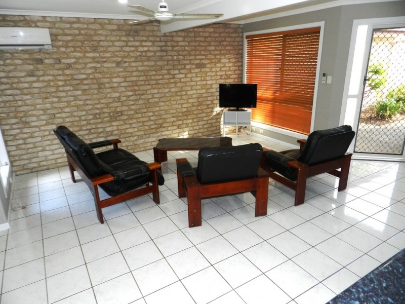 4/6 View Street, West Gladstone QLD 4680