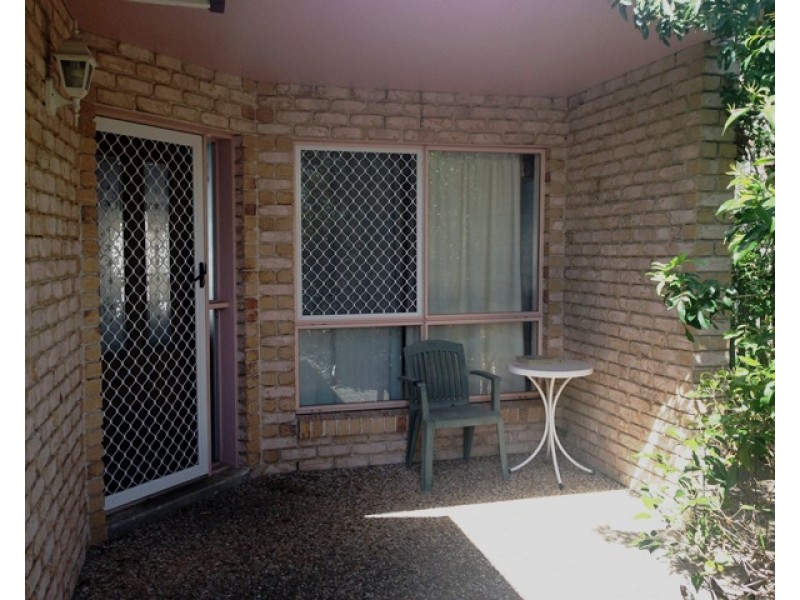 2/6 View Street, West Gladstone QLD 4680