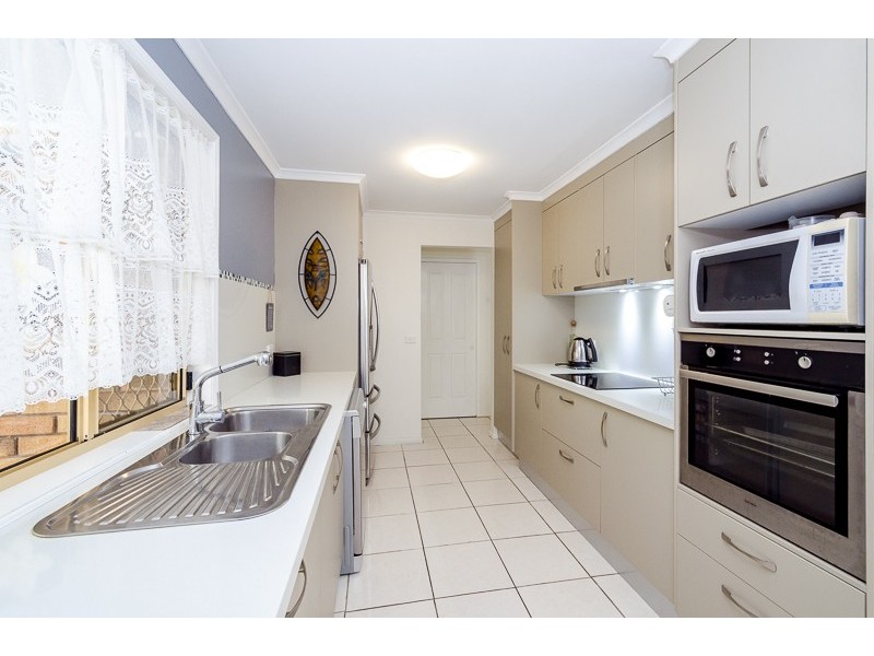 38 Sharyn Drive, New Auckland QLD 4680
