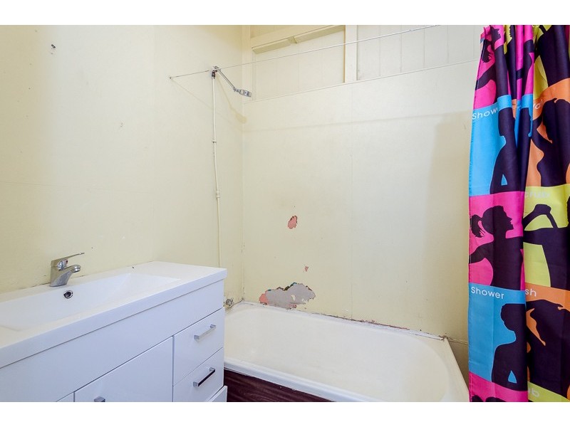 29 Boles Street, West Gladstone QLD 4680