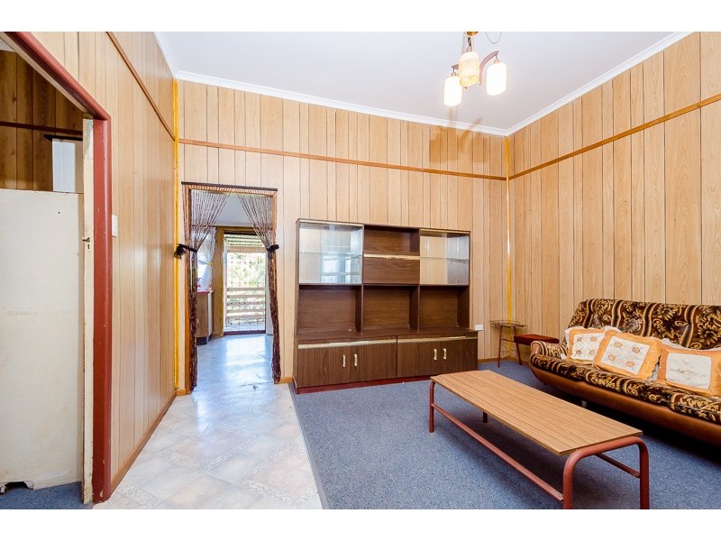 29 Boles Street, West Gladstone QLD 4680