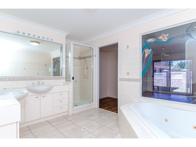 64 Aramac Drive, Clinton QLD 4680