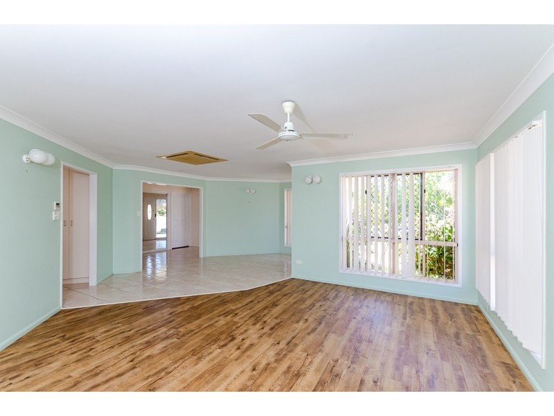 64 Aramac Drive, Clinton QLD 4680