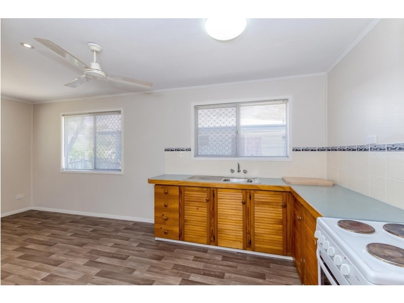 15 EMPEROR STREET, Toolooa QLD 4680