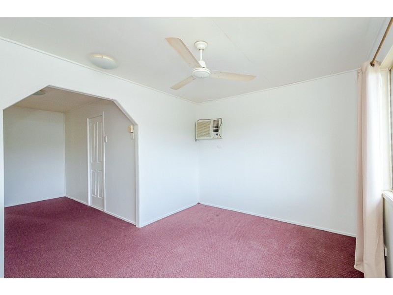 27 DALTON STREET, Clinton QLD 4680