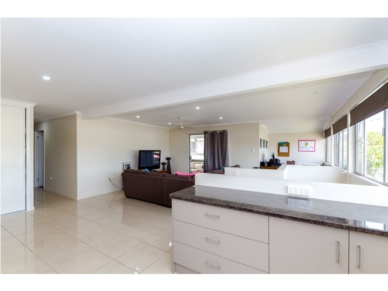 14 DOUGLAS AVENUE, Sun Valley QLD 4680