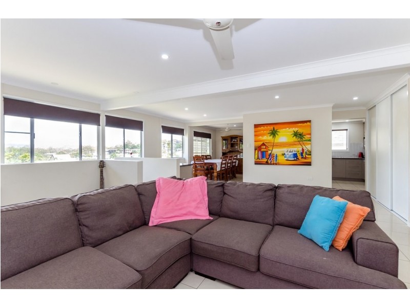 14 DOUGLAS AVENUE, Sun Valley QLD 4680