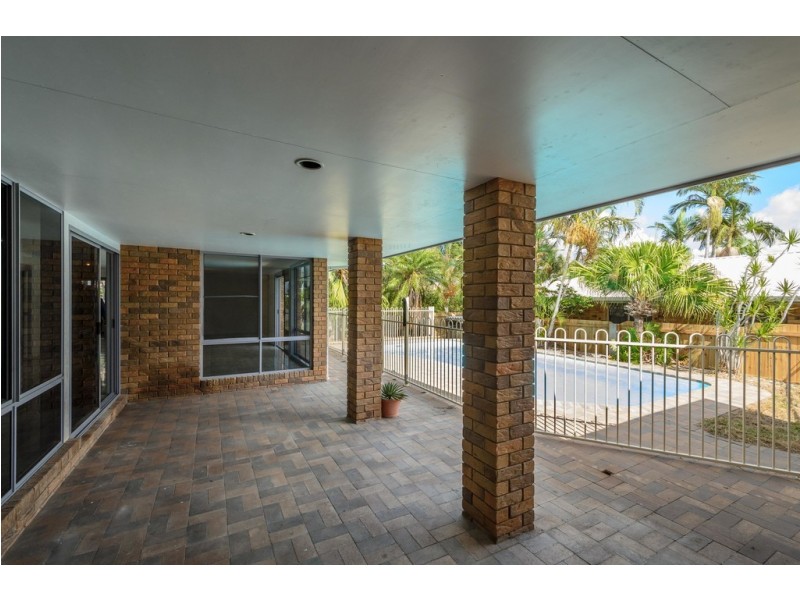 8 Sovereign Court, Clinton QLD 4680