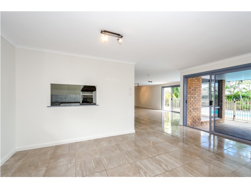 8 Sovereign Court, Clinton QLD 4680