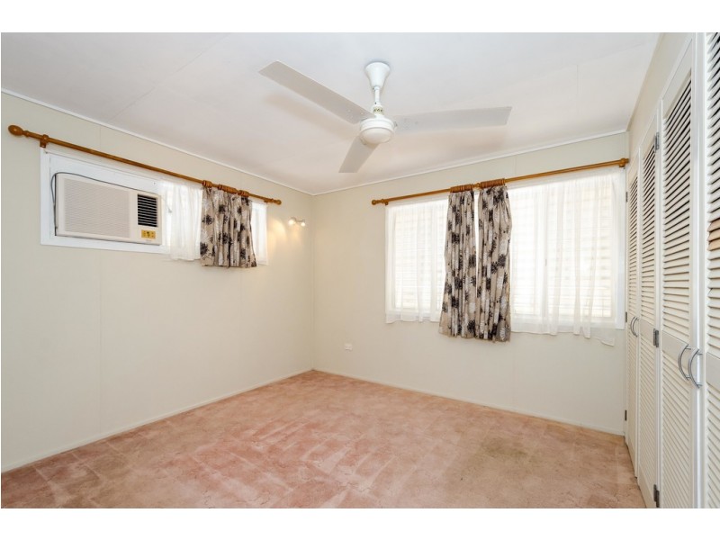 11 Angler Street, Toolooa QLD 4680