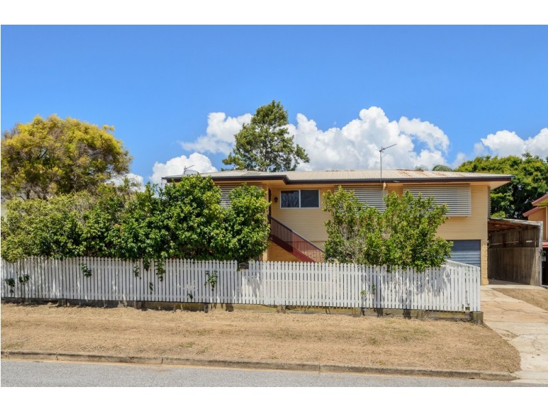 11 Angler Street, Toolooa QLD 4680