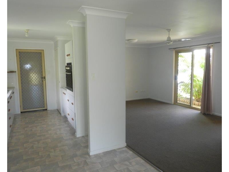 6 Vernon Rd, Telina QLD 4680