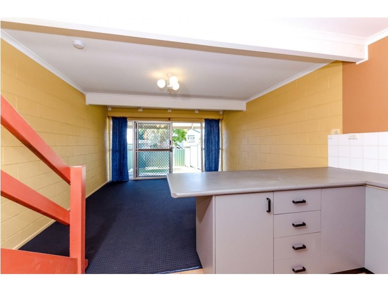 Unit 8/6-8 Eden Street, Gladstone QLD 4680
