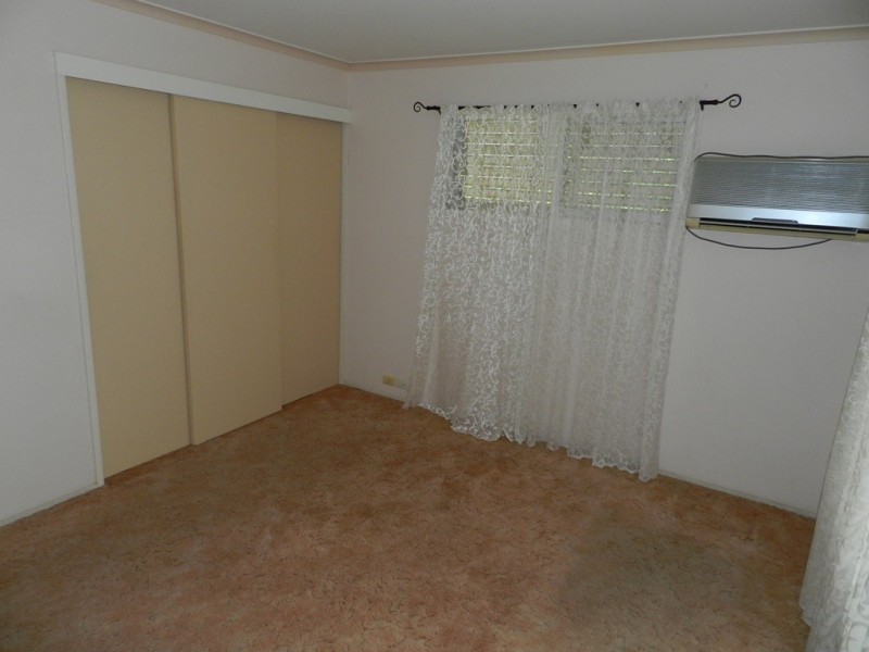 5 Keppel Ave, Clinton QLD 4680