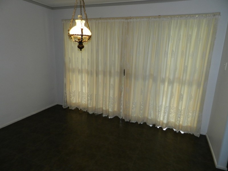 5 Keppel Ave, Clinton QLD 4680