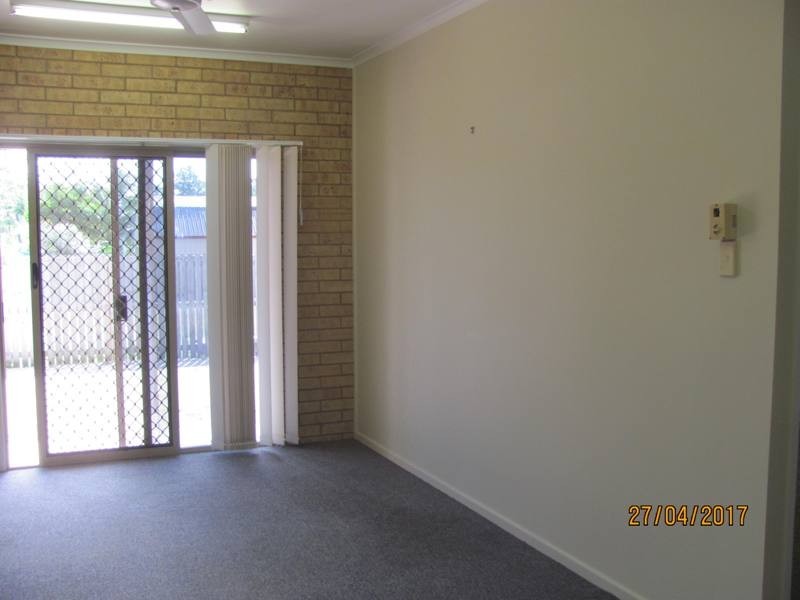 1/10 KENT STREET, Bororen QLD 4678