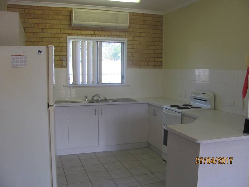 1/10 KENT STREET, Bororen QLD 4678
