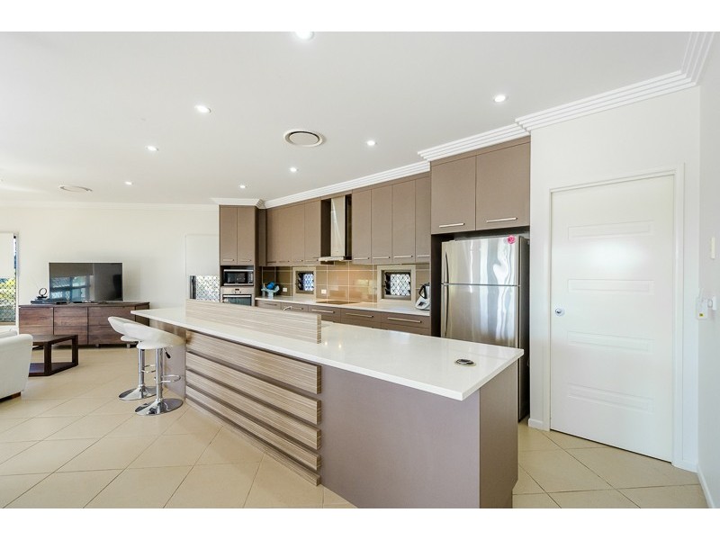 53 KATRINA BOULEVARD, New Auckland QLD 4680