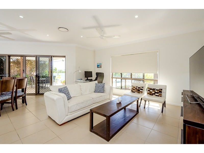 53 KATRINA BOULEVARD, New Auckland QLD 4680