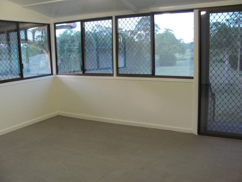 48 Koorawatha Drive, Bororen QLD 4678