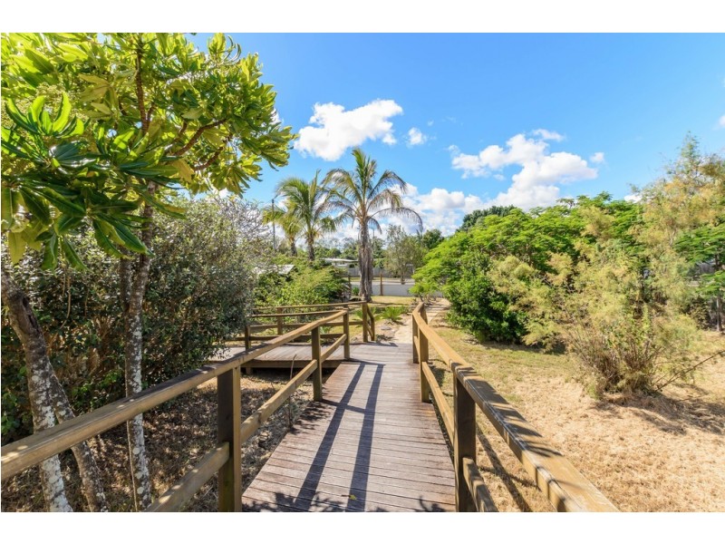 23 Wadeleigh Street, Bororen QLD 4678