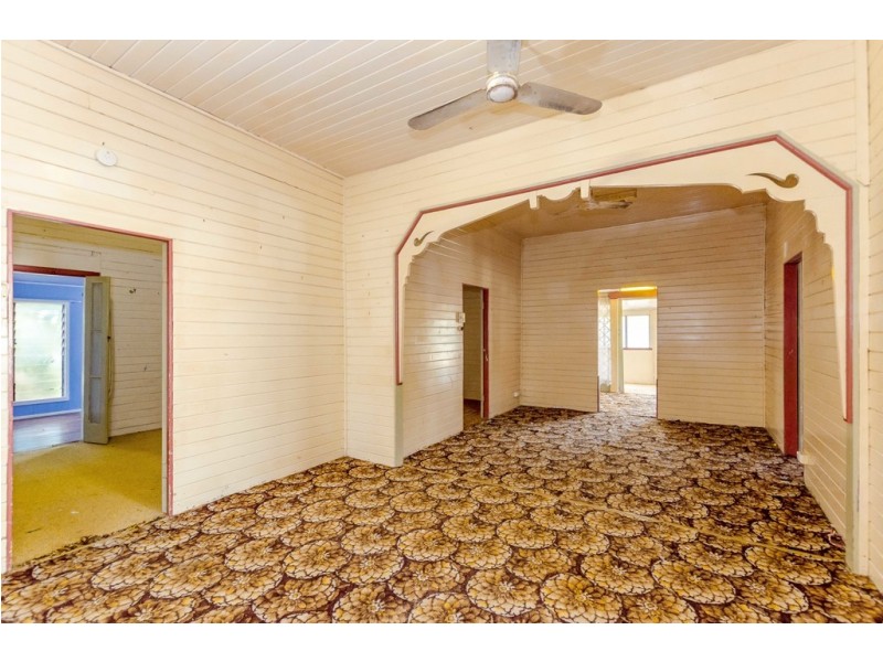 23 Wadeleigh Street, Bororen QLD 4678