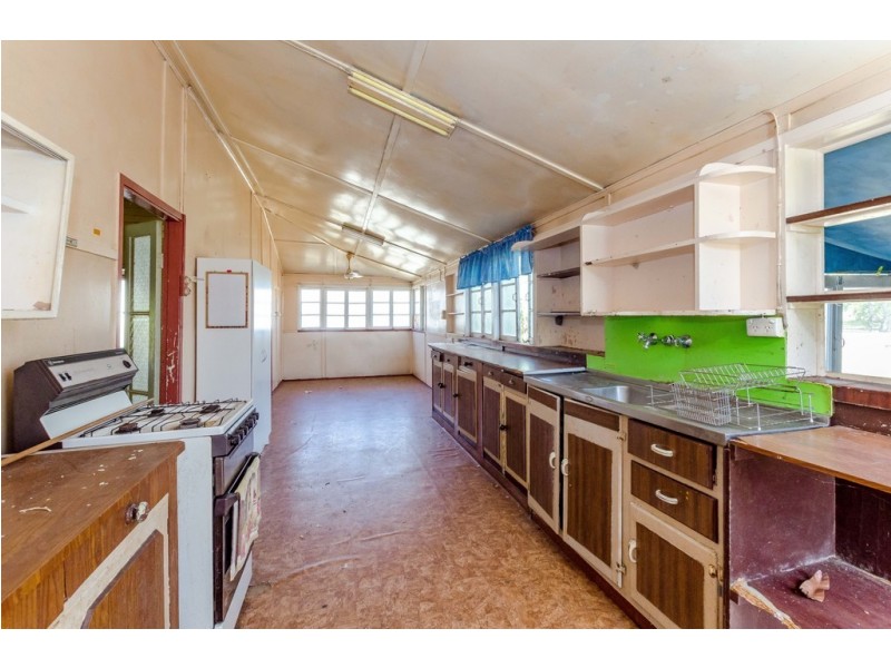23 Wadeleigh Street, Bororen QLD 4678