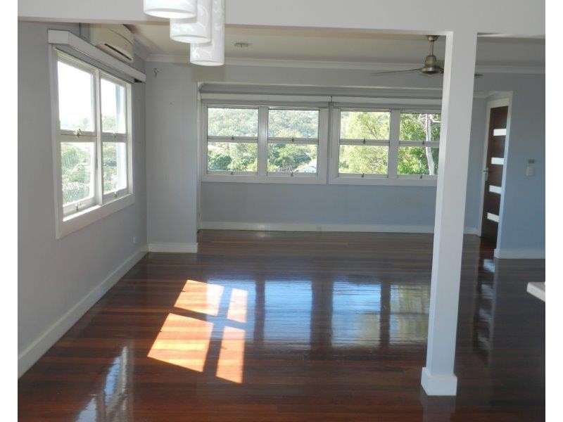 22 Walters Ave, West Gladstone QLD 4680