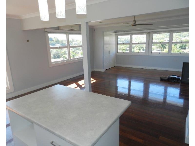 22 Walters Ave, West Gladstone QLD 4680